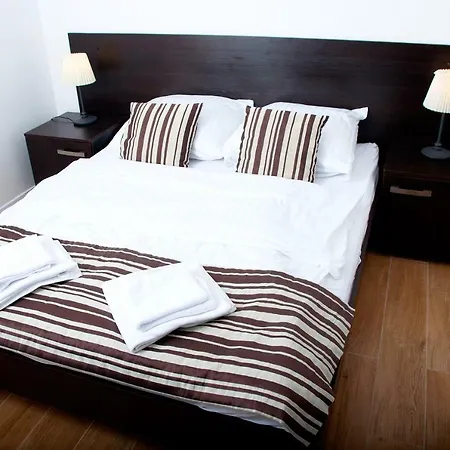 Ikar - 2 Pokojowy Przy Morzu Z Wlasnym Ogrodkiem شقة